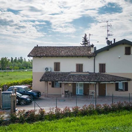 Due Maesta Home Реджонель-Эмилия Экстерьер фото